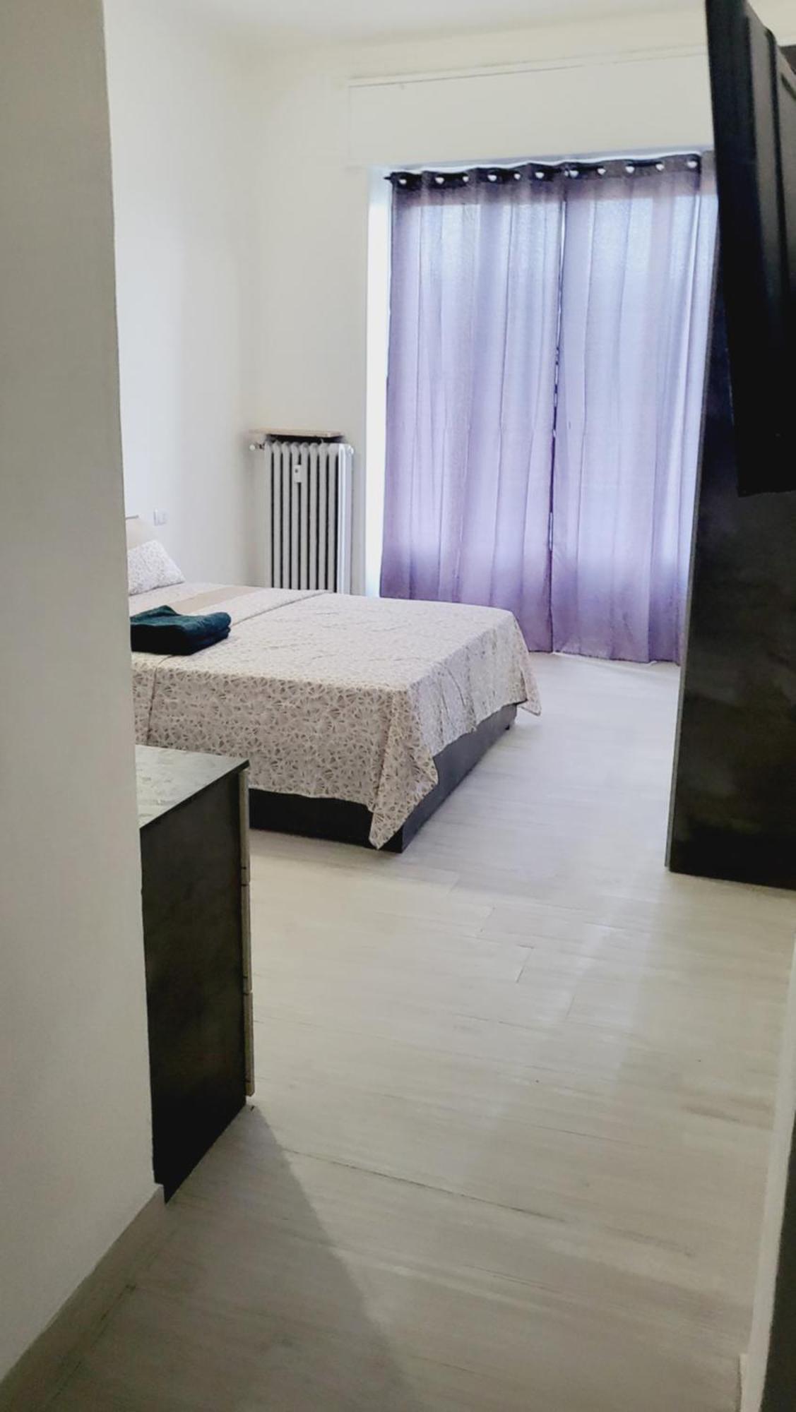 Casa Manzoni Lägenhet Novara Exteriör bild