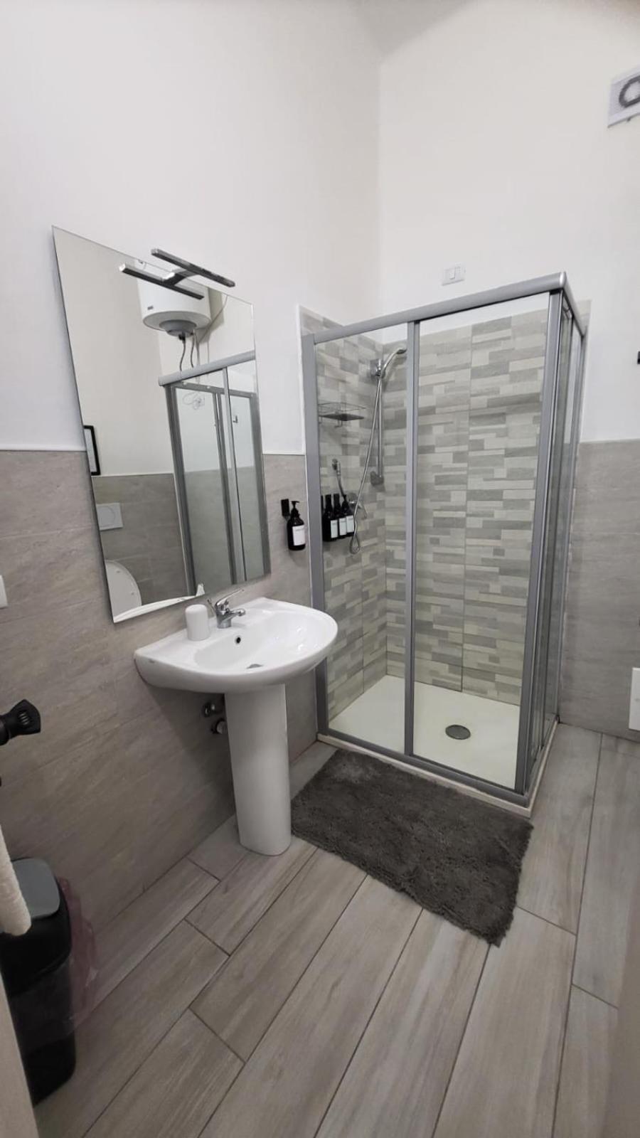 Casa Manzoni Lägenhet Novara Exteriör bild