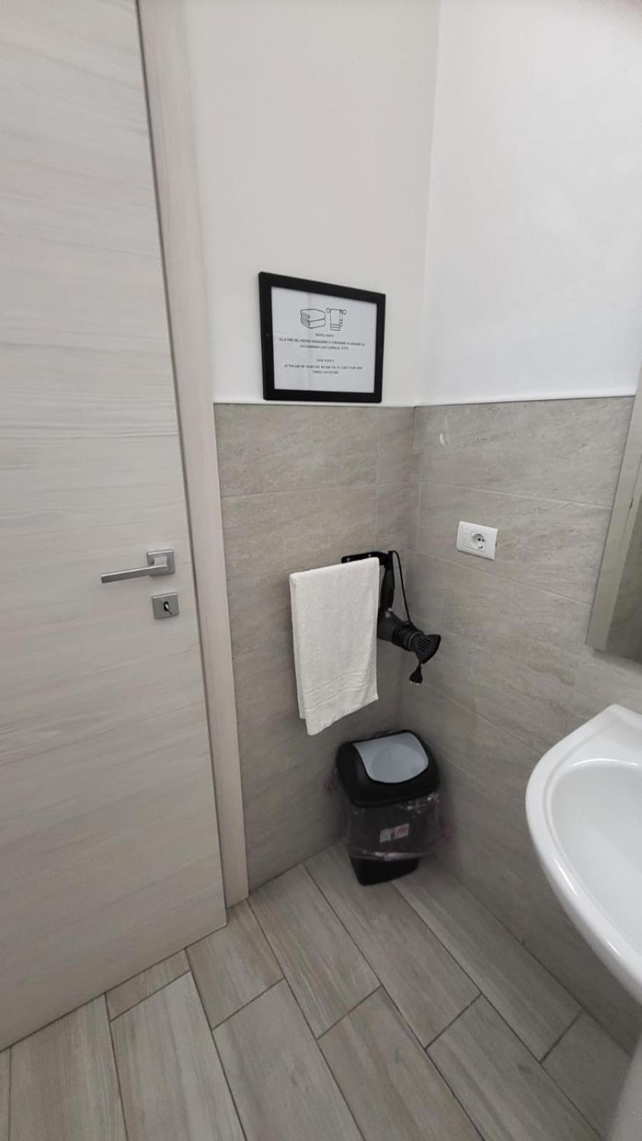 Casa Manzoni Lägenhet Novara Exteriör bild