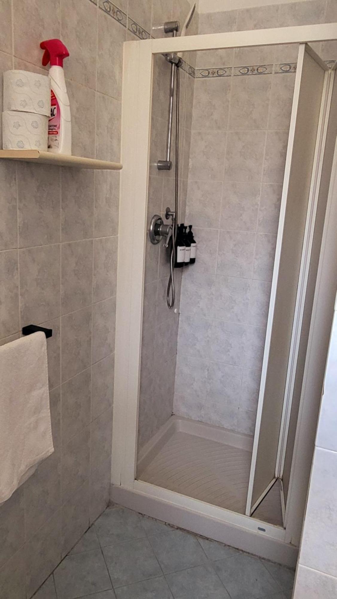 Casa Manzoni Lägenhet Novara Exteriör bild