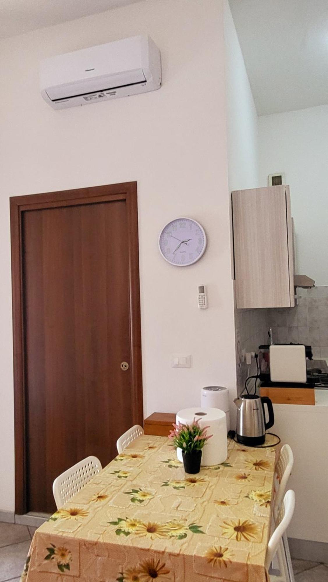 Casa Manzoni Lägenhet Novara Exteriör bild